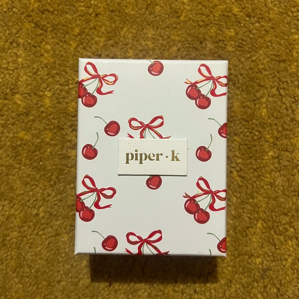 Piper K Gold Bow Earrings - Picture 2 of 3